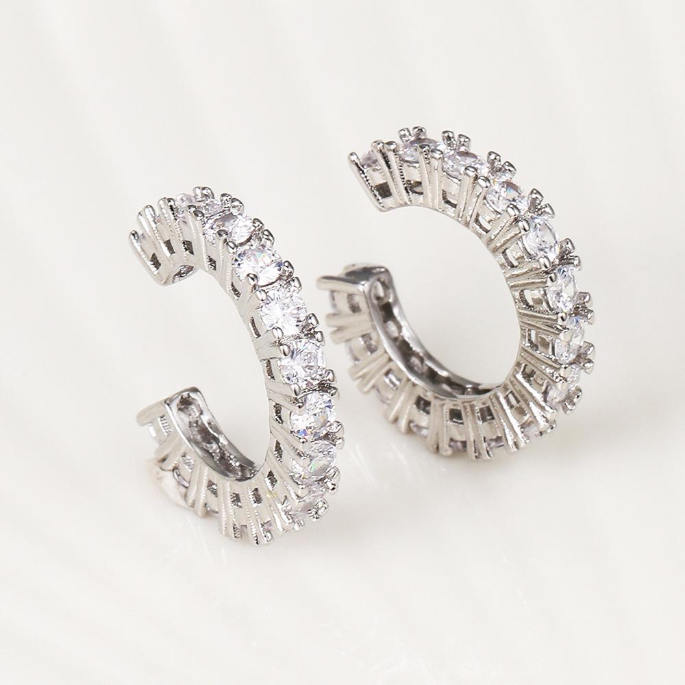 2Pcs Full Rhinestone Zircon Ear Cuff Ear Clip for Women No Pierced C Shape Earcuff Ear Wrap Earcuff Clips Zircon Gifts
2Pcs Full Rhinestone Zircon Ear Cuff Ear Clip for Women No Pierced C Shape Earcuff Ear Wrap Earcuff Clips Zircon Gifts