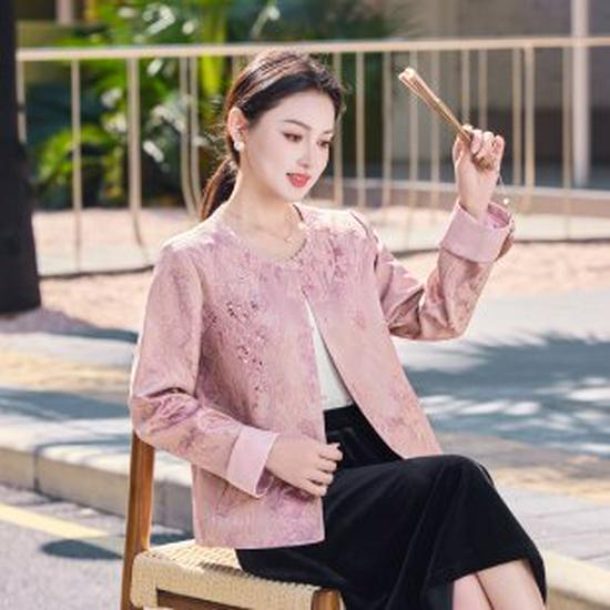 Spring & Autumn Chinese Style Short Jacket for Middle-Aged Women 3XL рожевий
Spring & Autumn Chinese Style Short Jacket for Middle-Aged Women 3XL рожевий