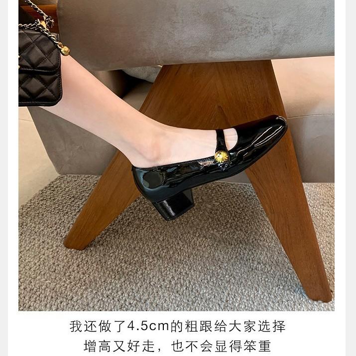 French platform retro small leather shoes light mouth round head thick heel Mary Jane single shoes women s spring one-word buckle leather flats 40
French platform retro small leather shoes light mouth round head thick heel Mary Jane single shoes women s spring one-word buckle leather flats 40