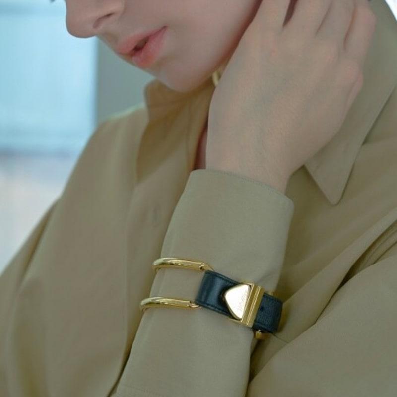 viollina Gold Wire Leather Bracelet gold+black
viollina Gold Wire Leather Bracelet gold+black