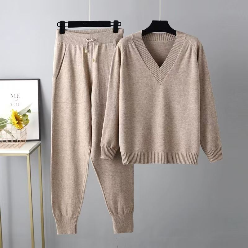 Fashion Wind New Arrival Knitting V Neck Sweater Pants Two-piece Set Knitted Sweater and Pants Set Khaki One size
Fashion Wind New Arrival Knitting V Neck Sweater Pants Two-piece Set Knitted Sweater and Pants Set Khaki One size