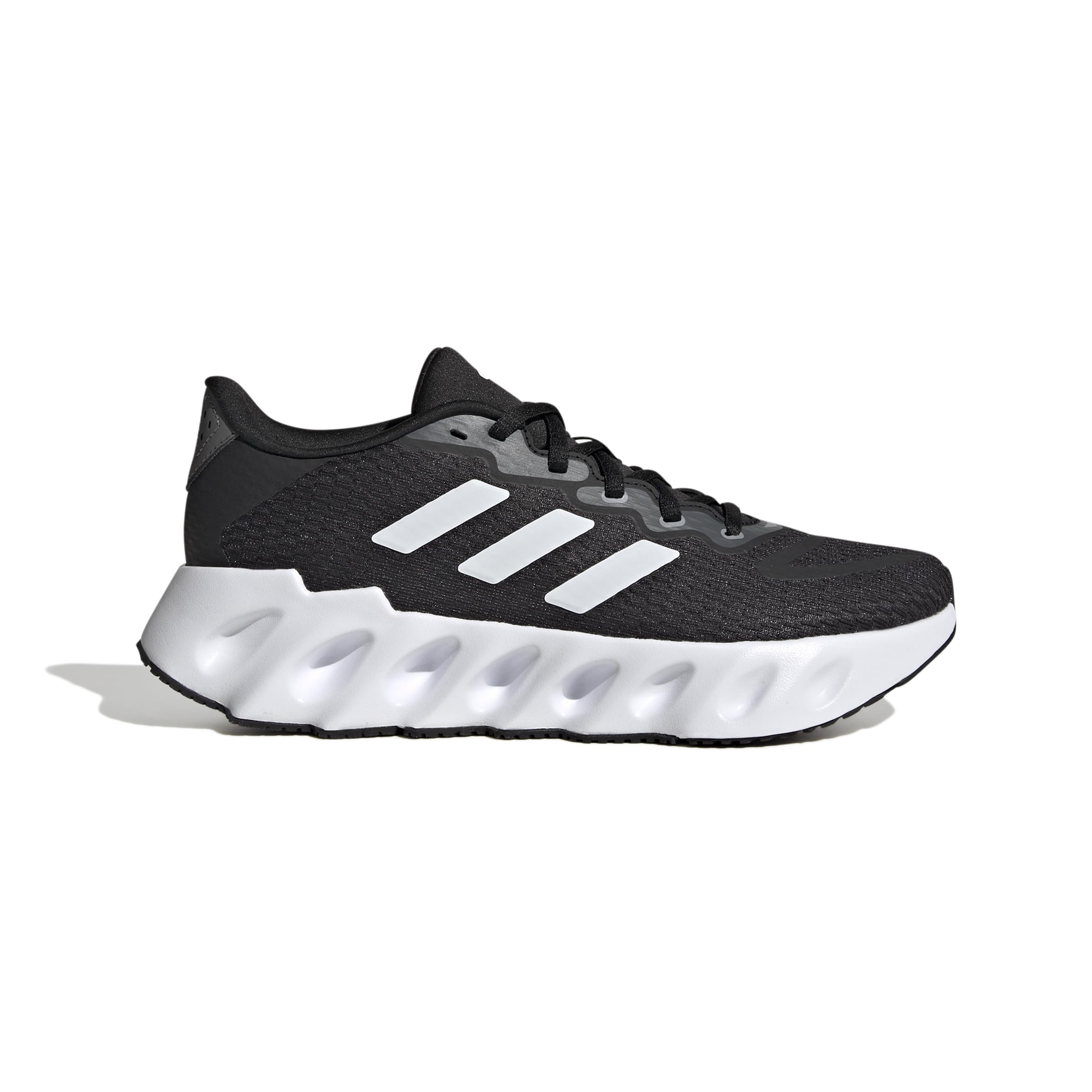 Кроссовки для бега Adidas Switch Run MDQ98 Core Silver см Женские Черный/Обувной белый/Гало (IF5733) +23,5
Кроссовки для бега Adidas Switch Run MDQ98 Core Silver см Женские Черный/Обувной белый/Гало (IF5733) +23,5