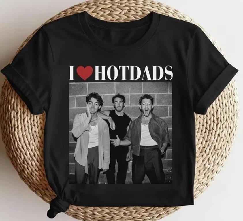 I Love Hot Dads Womens T-Shirt, Jonaass Fandom Merchandise Gift 2XL
I Love Hot Dads Womens T-Shirt, Jonaass Fandom Merchandise Gift 2XL