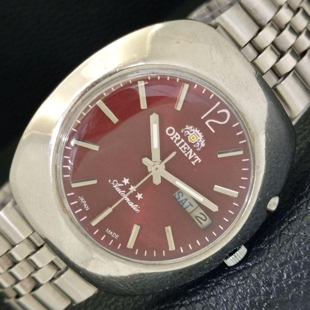 AUTOMATIC GENUINE VINTAGE ORIENT 46941 JAPAN MENS RED COLOR DIAL WATCH a500341-2 R151b-a500341
AUTOMATIC GENUINE VINTAGE ORIENT 46941 JAPAN MENS RED COLOR DIAL WATCH a500341-2 R151b-a500341