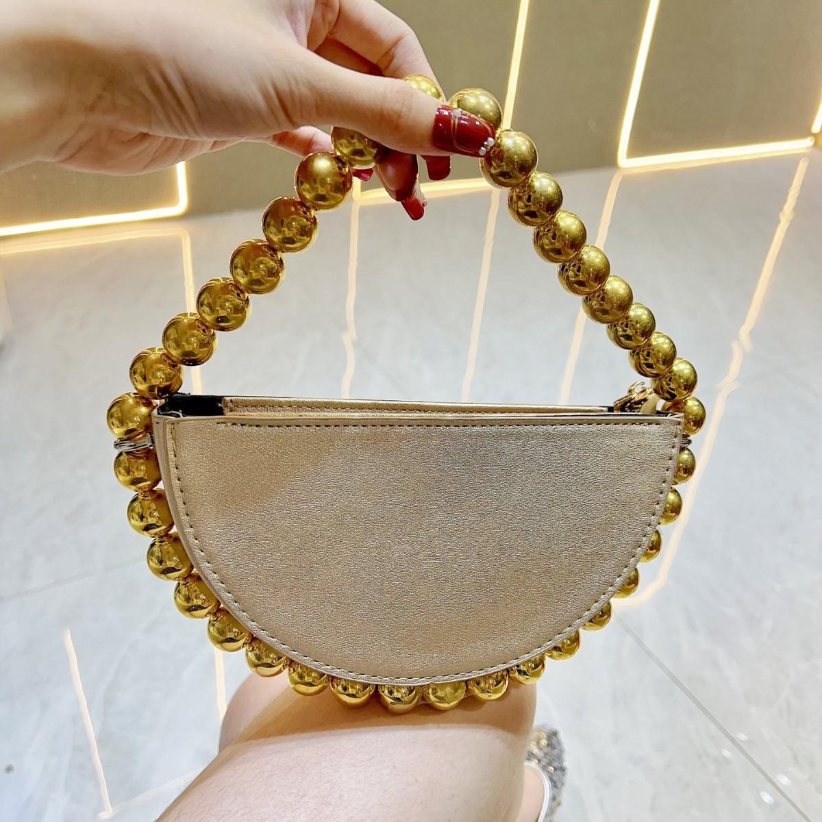 New dinner bag beaded handbag bag urban simple semi-round small bag dress bag single shoulder oblique span bag women
New dinner bag beaded handbag bag urban simple semi-round small bag dress bag single shoulder oblique span bag women