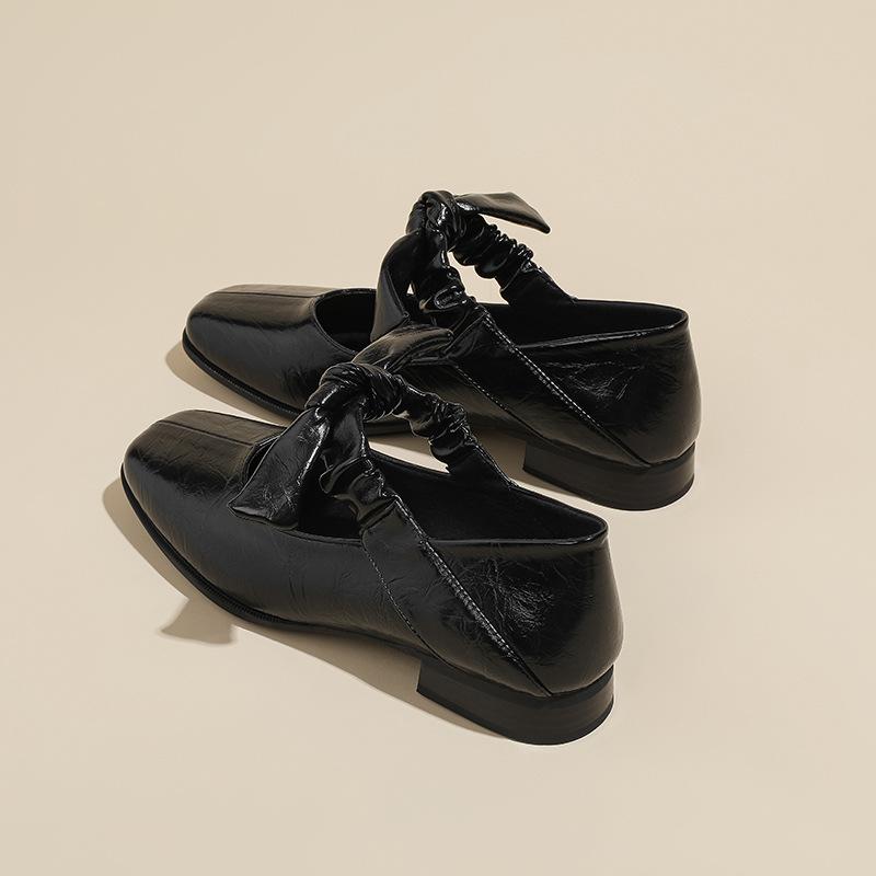 British style shallow mouth single shoes women s bow one word with flat shoes one foot square head Mary Jane shoes small leather shoes women 35 чёрный
British style shallow mouth single shoes women s bow one word with flat shoes one foot square head Mary Jane shoes small leather shoes women 35 чёрный