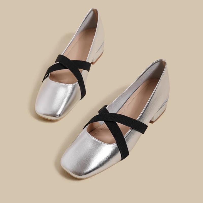 Горячий ветер серебристые туфли-лодочки женские 2025 лето новый темперамент крест квадратный носок плоская подошва мелкий вырез Мэри Джейн кожаные туфли 40
Горячий ветер серебристые туфли-лодочки женские 2025 лето новый темперамент крест квадратный носок плоская подошва мелкий вырез Мэри Джейн кожаные туфли 40