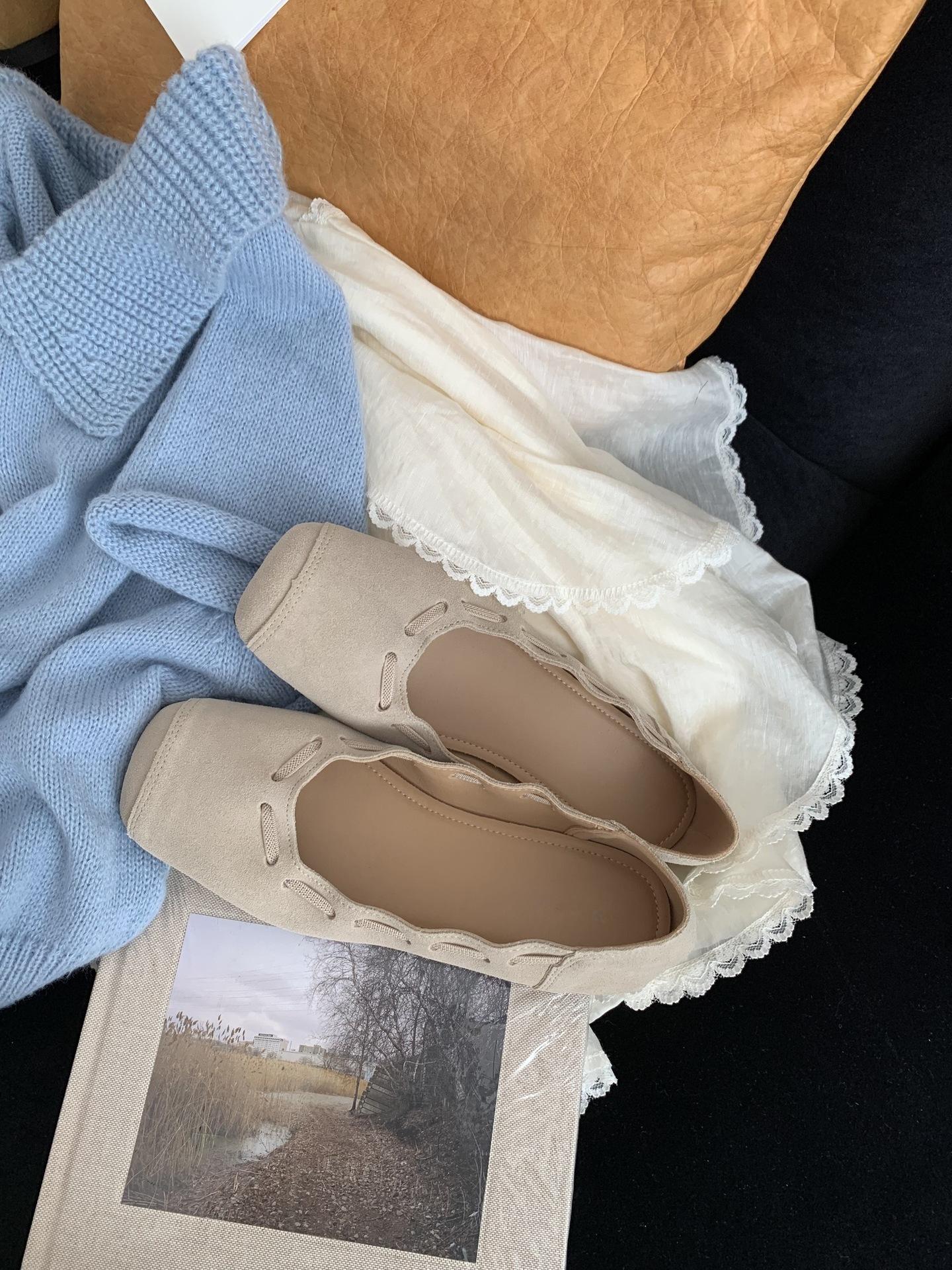 Frosted cowhide French retro flat-bottomed square head shallow mouth single shoes women s shoes spring and summer new fashionable versatile Dou 35
Frosted cowhide French retro flat-bottomed square head shallow mouth single shoes women s shoes spring and summer new fashionable versatile Dou 35