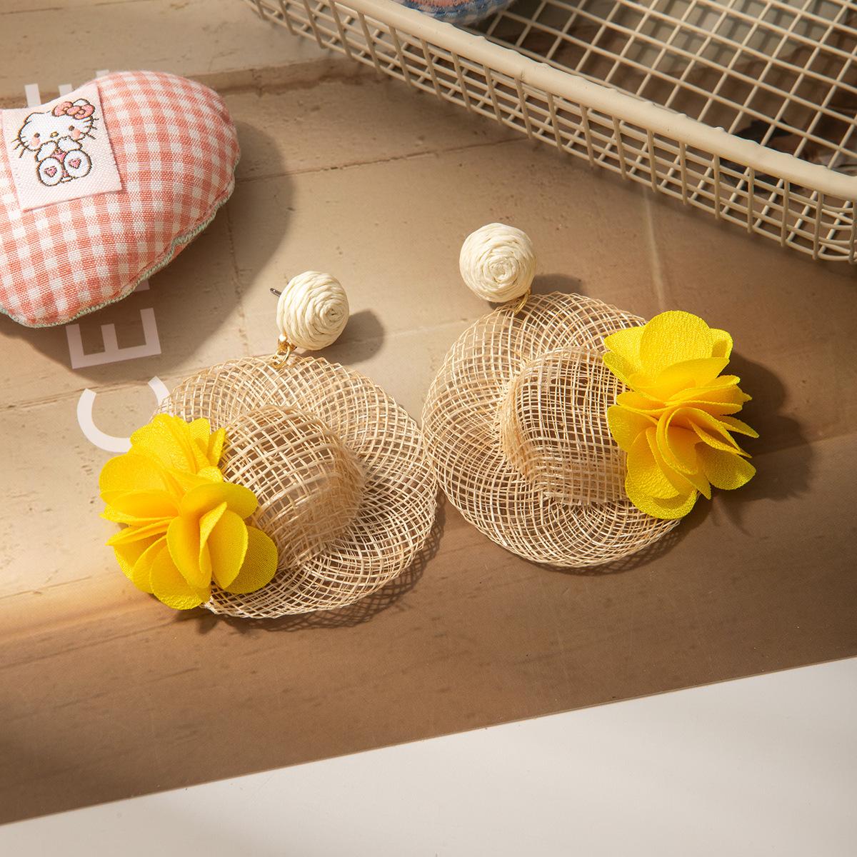 Bohemian Straw Hat Vacation Earrings Hand-Woven Raffia Premium Sense Exaggerated Flower Personality Sweet Earrings
Bohemian Straw Hat Vacation Earrings Hand-Woven Raffia Premium Sense Exaggerated Flower Personality Sweet Earrings