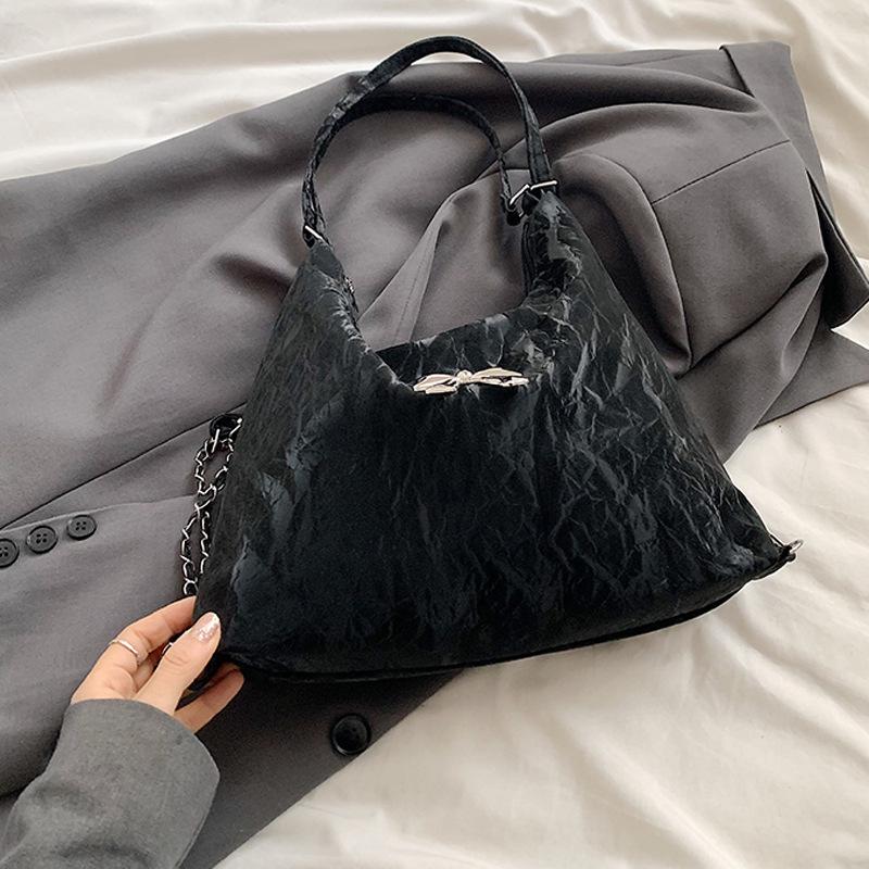 2024 spring new casual fashion shoulder bag simple trend messenger bag simple casual large capacity tote bag чёрный
2024 spring new casual fashion shoulder bag simple trend messenger bag simple casual large capacity tote bag чёрный