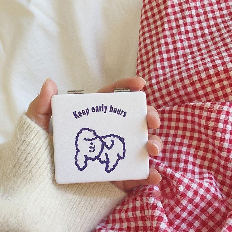 INS корейский стиль милый медведь портативное складное зеркало косметическое зеркало для ручной клади женское студенческое общежитие мини двойное зеркало
INS корейский стиль милый медведь портативное складное зеркало косметическое зеркало для ручной клади женское студенческое общежитие мини двойное зеркало