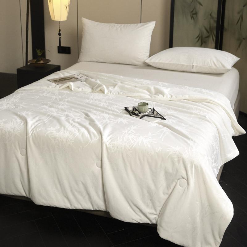 Jacquard Cooling Comforter, Cooling Blanket with Q-Max 0.45 Arc-Chill Cooling Bamboo Fiber, Lightweight Breathable Summer Quilt 150x200cm
Jacquard Cooling Comforter, Cooling Blanket with Q-Max 0.45 Arc-Chill Cooling Bamboo Fiber, Lightweight Breathable Summer Quilt 150x200cm