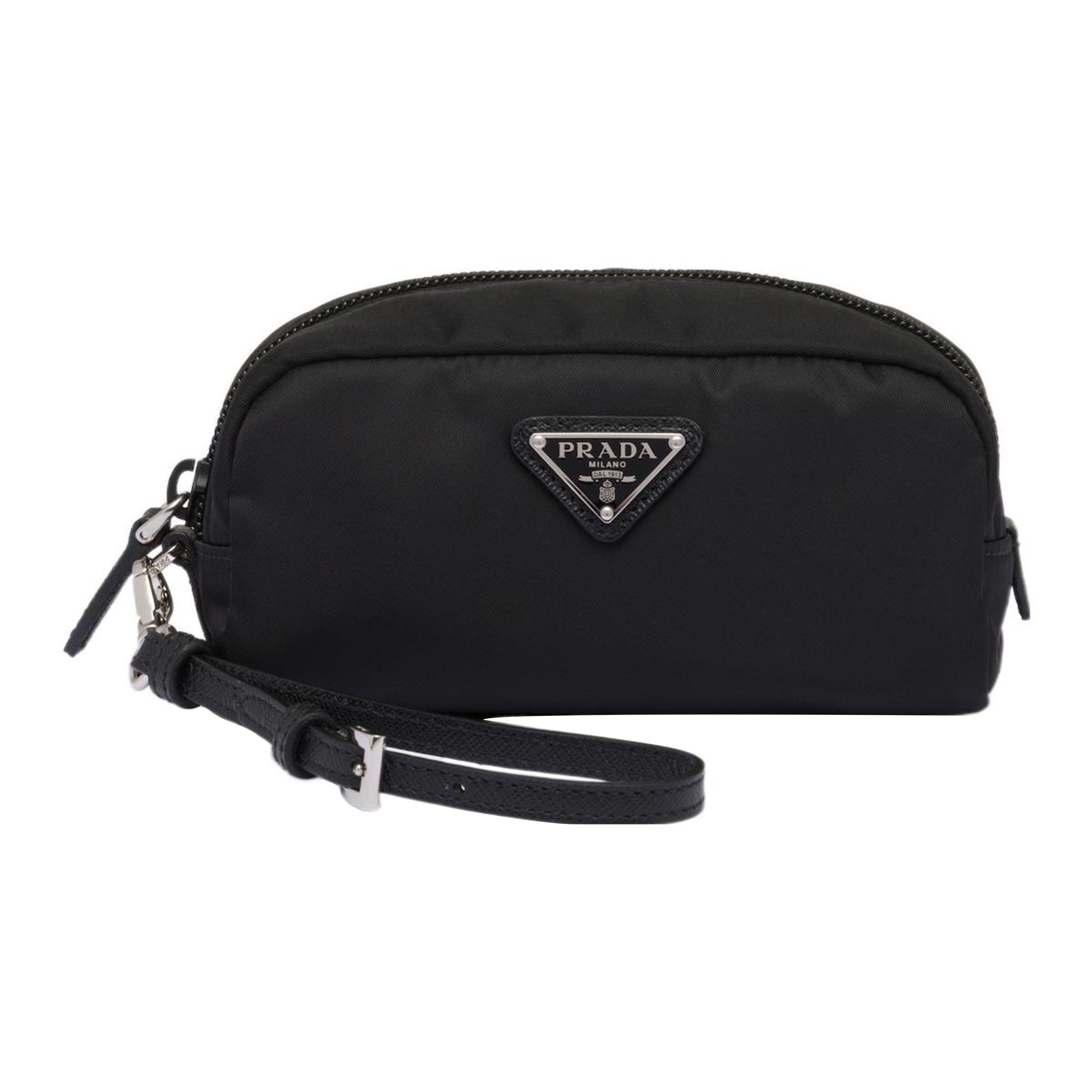 Prada Re-Nylon Enamel Triangle Logo Clutch Unisex clutch Black 1NS175_R067_F0002 Basic Set (Bag+Dust Bag)
Prada Re-Nylon Enamel Triangle Logo Clutch Unisex clutch Black 1NS175_R067_F0002 Basic Set (Bag+Dust Bag)
