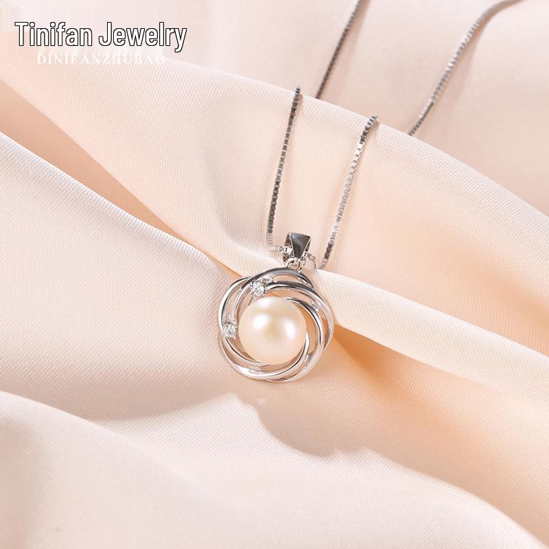 925 Sterling Silver Freshwater Pearl Necklace - Elegant High-End Pendant for Women, Perfect for Autumn and Winter 925 Silver
925 Sterling Silver Freshwater Pearl Necklace - Elegant High-End Pendant for Women, Perfect for Autumn and Winter 925 Silver