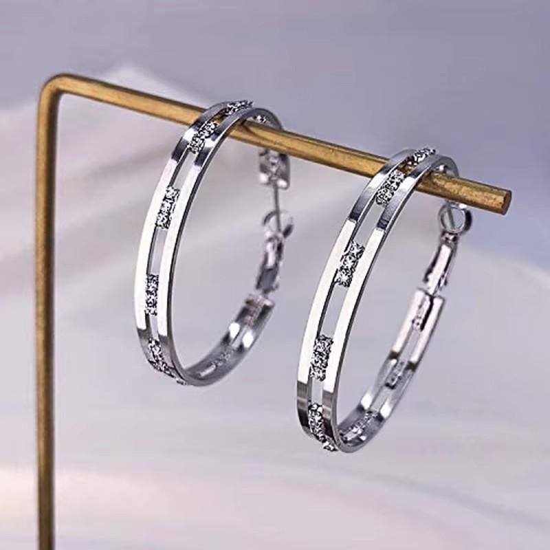 Huitan Fashionable Girls Big Circle Earrings Silver Color/Gold Color Modern Design Statement Women Hoop Earrings Jewelry Bulk
Huitan Fashionable Girls Big Circle Earrings Silver Color/Gold Color Modern Design Statement Women Hoop Earrings Jewelry Bulk
