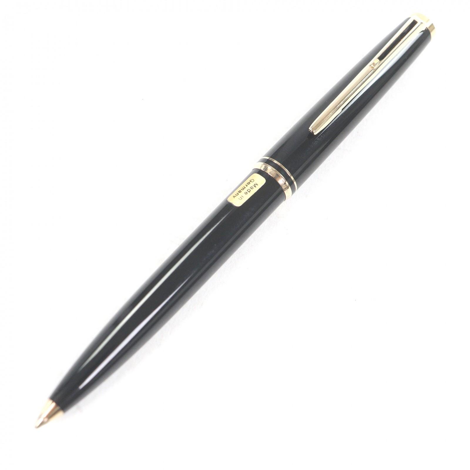 Excellent MONTBLANC Ballpoint pen Hammer Trigger black 380 Used
Excellent MONTBLANC Ballpoint pen Hammer Trigger black 380 Used