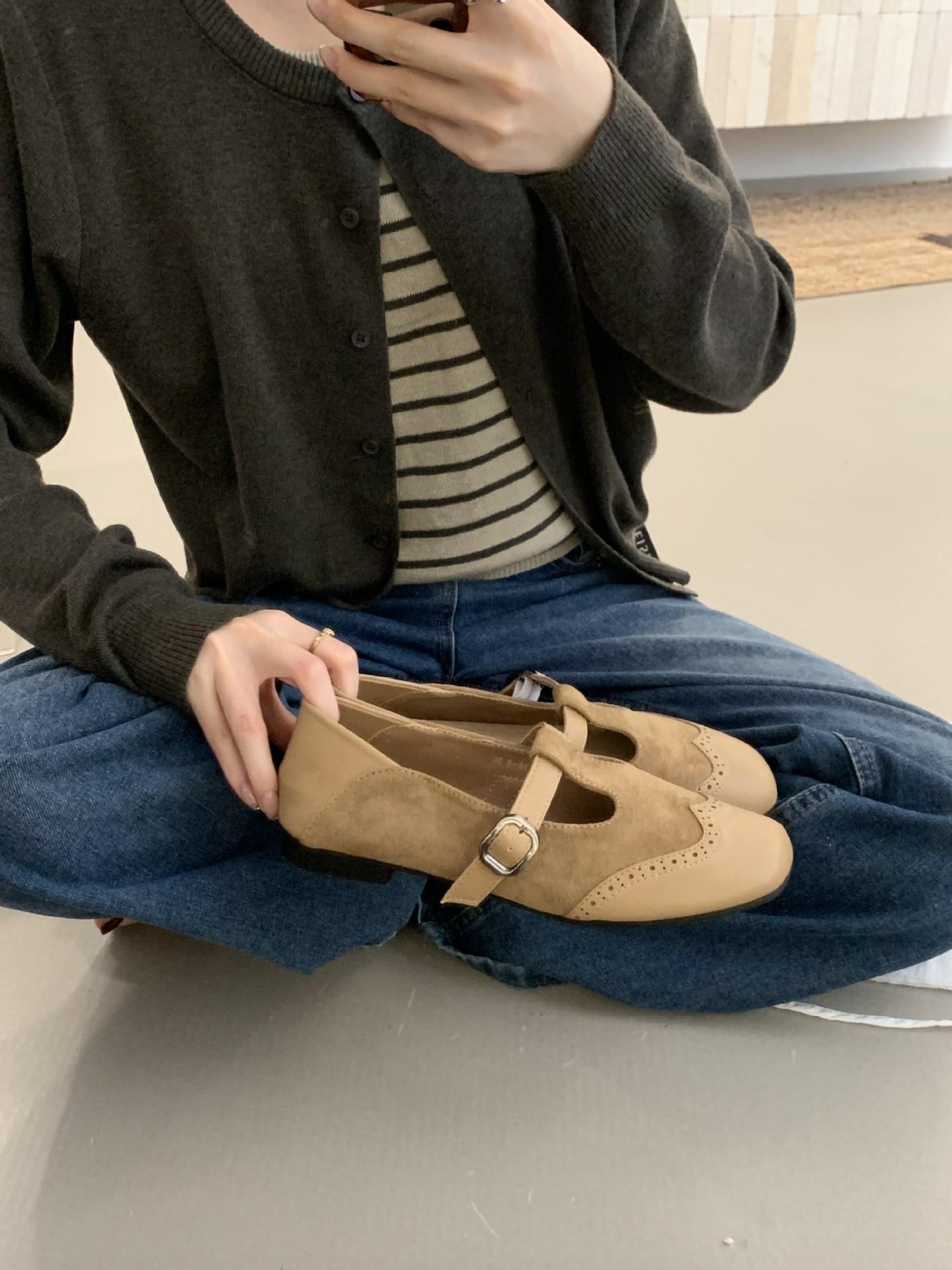 Vintage T-buckle with Mary Jane shoes for women 2025 new pointed flat bottom high matching skirt ballet single shoes for women 39 хакі
Vintage T-buckle with Mary Jane shoes for women 2025 new pointed flat bottom high matching skirt ballet single shoes for women 39 хакі