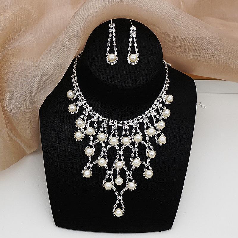 New Pearl Claw Chain Rhinestone Necklace Wedding Party Dress Luxury Accessories Flash Diamond Earrings Necklace Two Piece Set
New Pearl Claw Chain Rhinestone Necklace Wedding Party Dress Luxury Accessories Flash Diamond Earrings Necklace Two Piece Set