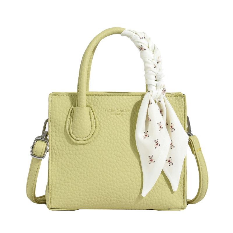 Женская темпераментная простая маленькая сумка Женская 2025 весна новая универсальная на плечо сумка-мессенджер маленькая квадратная сумка жёлтый