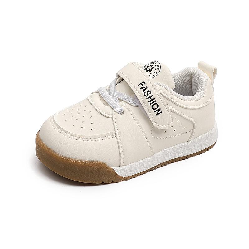 Classmate children s sports shoes 2025 autumn new baby girl shoes soft sole boys casual running shoes school shoes 21-25 yards, 5 pairs in one hand
Classmate children s sports shoes 2025 autumn new baby girl shoes soft sole boys casual running shoes school shoes 21-25 yards, 5 pairs in one hand