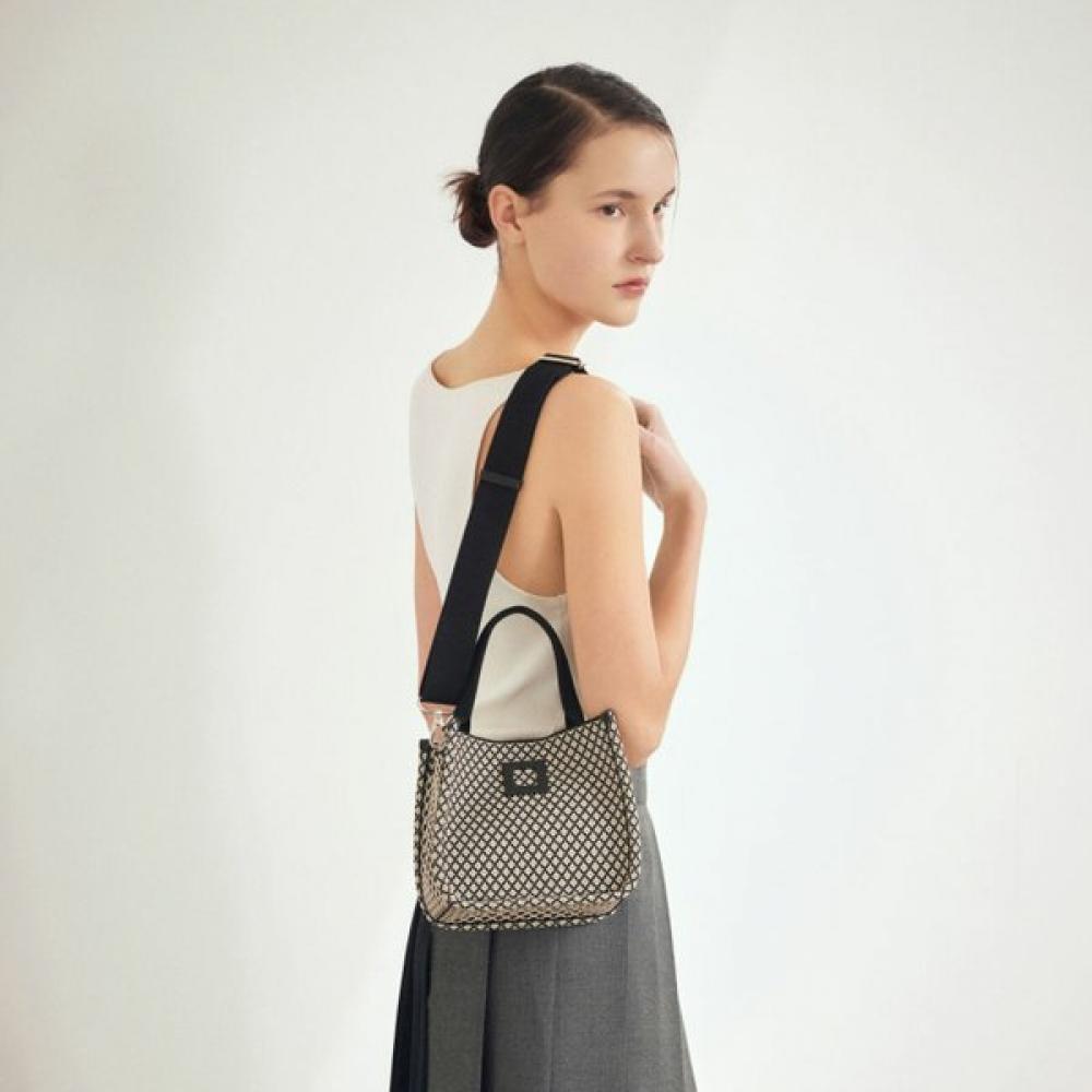 Rouge Lounge Mini Tote Ra2g3abg605wbk Single option
Rouge Lounge Mini Tote Ra2g3abg605wbk Single option