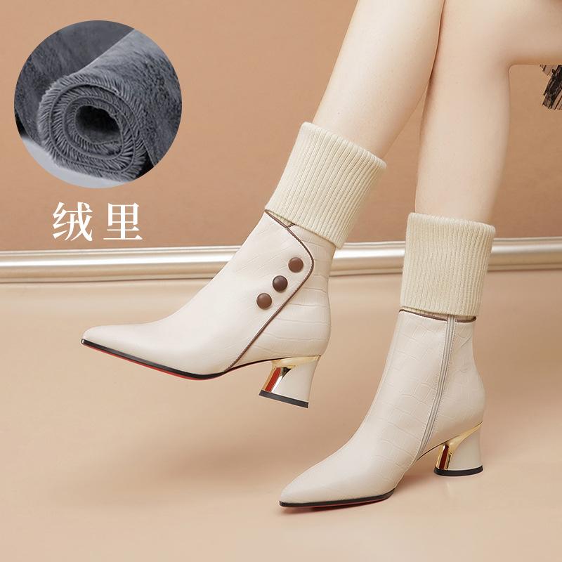 Pointed thin boots women s white wool short boots women s 2025 new thick heel low heel velvet warm medium boots 34
Pointed thin boots women s white wool short boots women s 2025 new thick heel low heel velvet warm medium boots 34