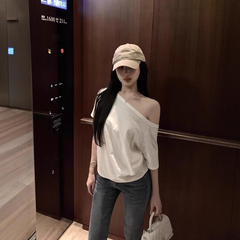 Xinkeda Women s Off-Shoulder Two-Way Cotton T-Shirt - Summer Lightweight Breathable Loose Short Sleeve Top M
Xinkeda Women s Off-Shoulder Two-Way Cotton T-Shirt - Summer Lightweight Breathable Loose Short Sleeve Top M
