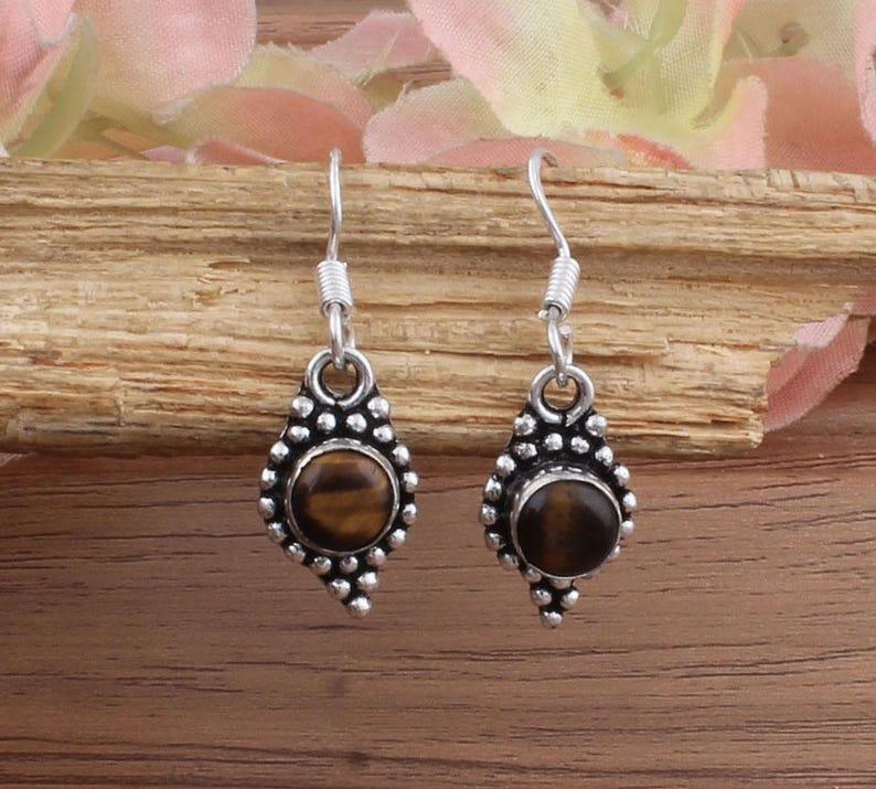 Solid 925 Sterling Silver Tiger Eye Round Gemstone Handmade Boho designer Dangle Drop Earrings
Solid 925 Sterling Silver Tiger Eye Round Gemstone Handmade Boho designer Dangle Drop Earrings