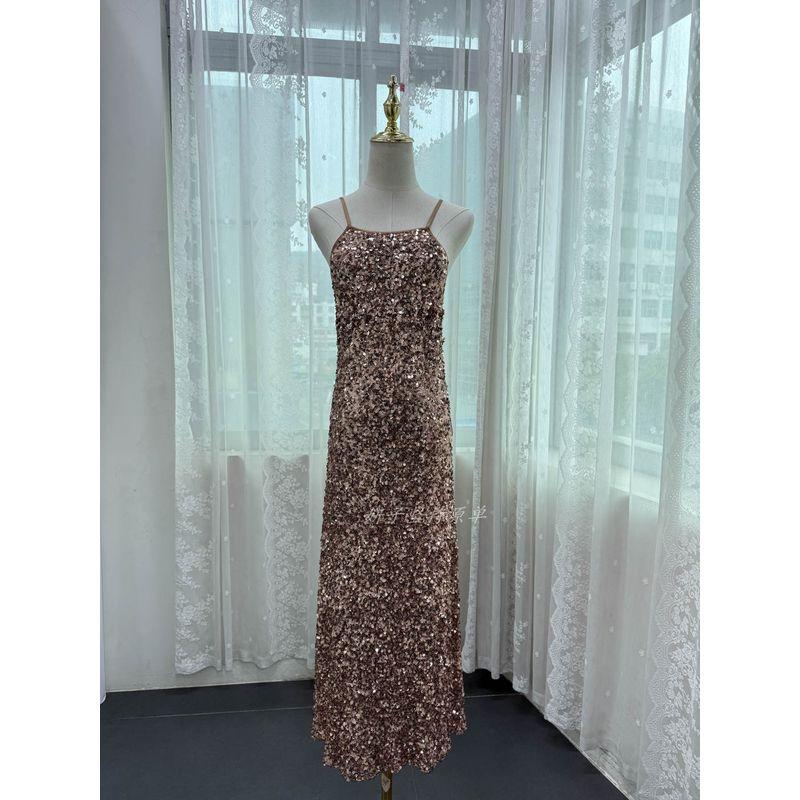 Foreign Trade Order Flash Dress Dress F0rum Halter Big Backless Waist Hugging Sexy Gyaru Sling Dress Rose Gold Sequin Dress
Foreign Trade Order Flash Dress Dress F0rum Halter Big Backless Waist Hugging Sexy Gyaru Sling Dress Rose Gold Sequin Dress