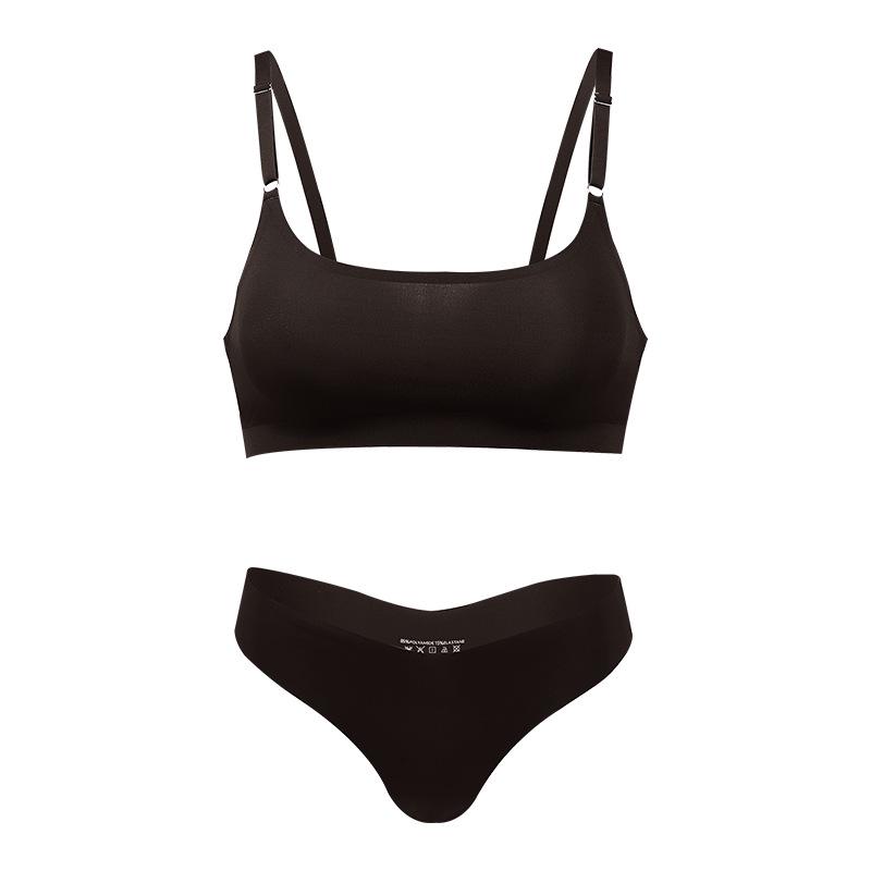 Plus Size European & American Lingerie Set for Women - Enhances Smaller Bust, No Underwire, Thin Style, Sexy Low-Waist Thong
Plus Size European & American Lingerie Set for Women - Enhances Smaller Bust, No Underwire, Thin Style, Sexy Low-Waist Thong