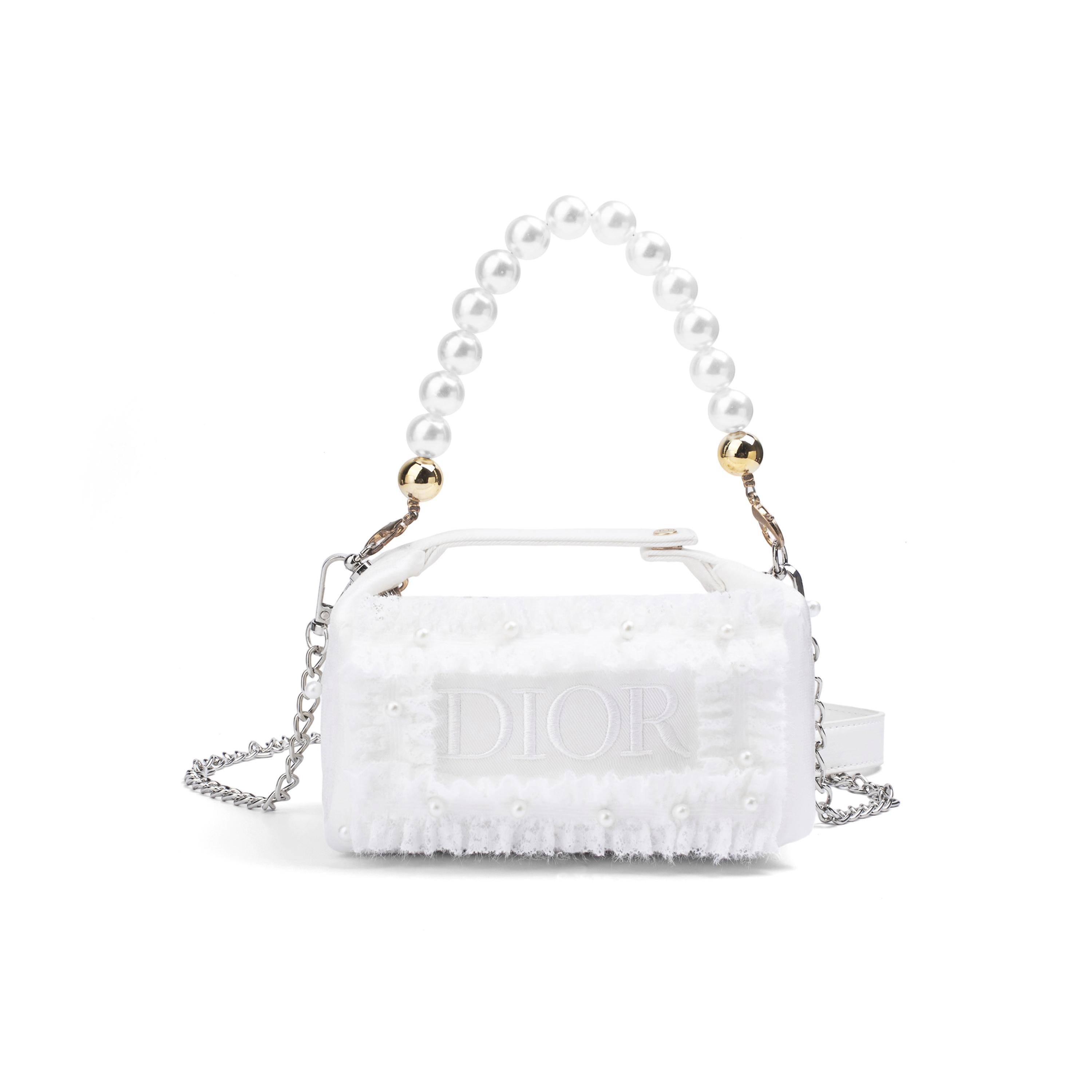 Ручна робота DIY Сумка для косметики в стилі Dior з перероблених матеріалів Diy Makeup Bag
Ручна робота DIY Сумка для косметики в стилі Dior з перероблених матеріалів Diy Makeup Bag
