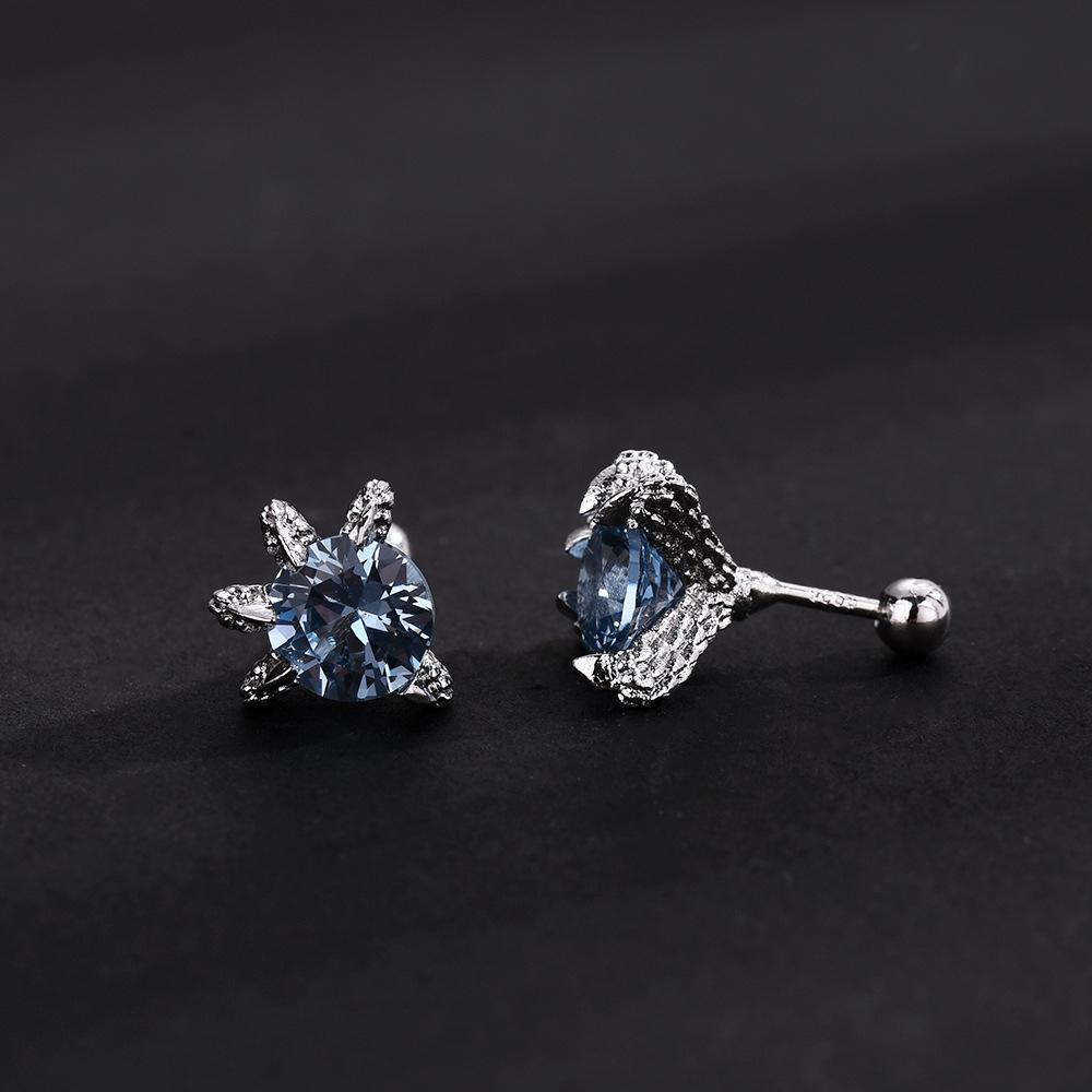 Freshwater Blue Dragon Claw Screw Screw Earrings Pure Five-Claw Maldives Blue Temperament Simple Men S And Women S Earrings
Freshwater Blue Dragon Claw Screw Screw Earrings Pure Five-Claw Maldives Blue Temperament Simple Men S And Women S Earrings