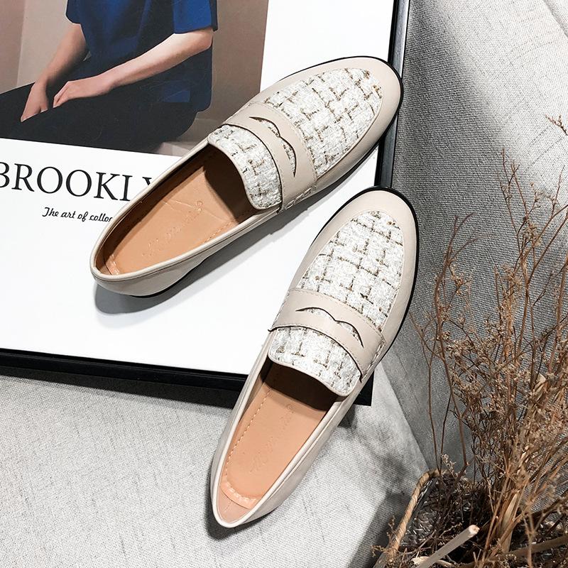 Retro small leather shoes women s style new small fragrant style single shoes women s flat large size women s shoes 33 абрикосовий
Retro small leather shoes women s style new small fragrant style single shoes women s flat large size women s shoes 33 абрикосовий