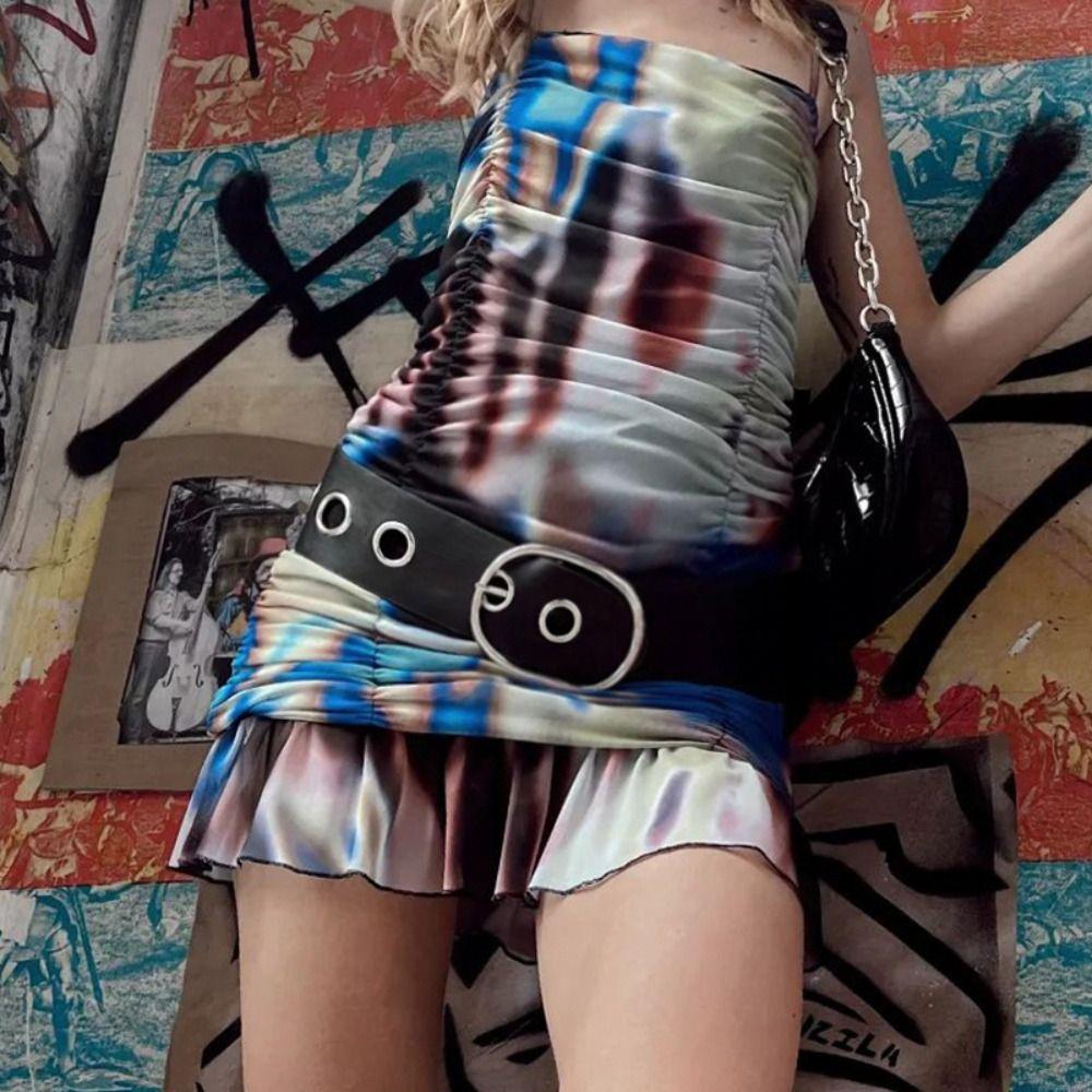 Sexy Women Rivets Punk Style Versatile Wide Belts Hollow Belt Disc Belts Vintage
Sexy Women Rivets Punk Style Versatile Wide Belts Hollow Belt Disc Belts Vintage