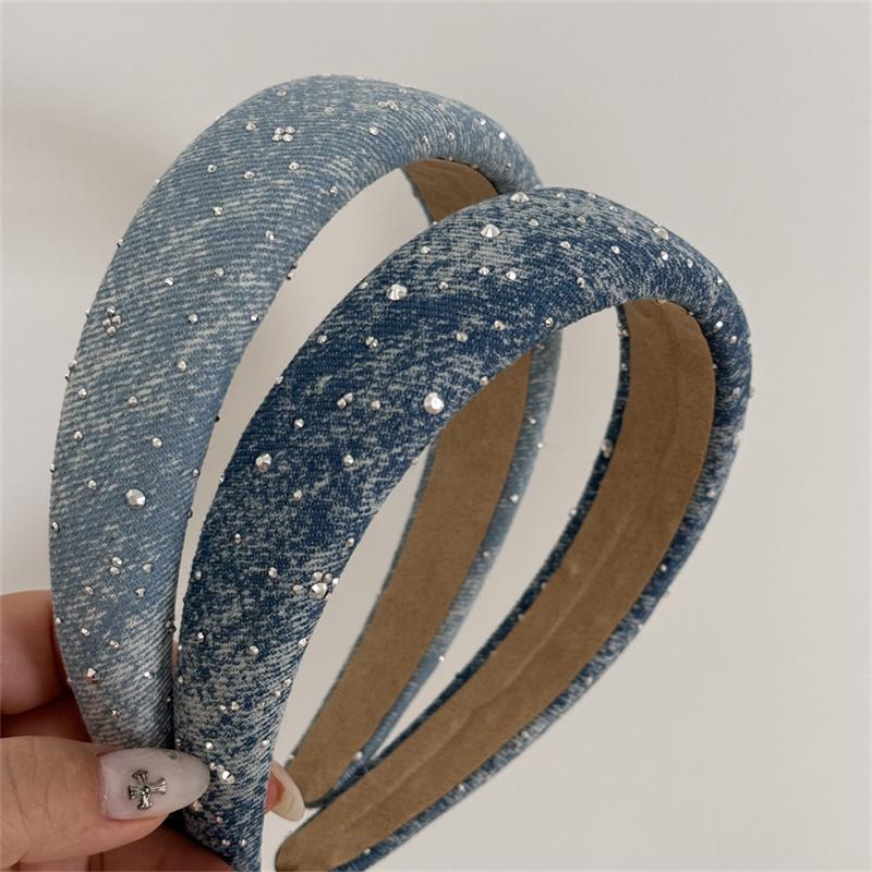 Fashion Women s And Girls Denim Headbands with Sponge Padding 3CM Width Full Rhinestones Padded Hairbands
Fashion Women s And Girls Denim Headbands with Sponge Padding 3CM Width Full Rhinestones Padded Hairbands