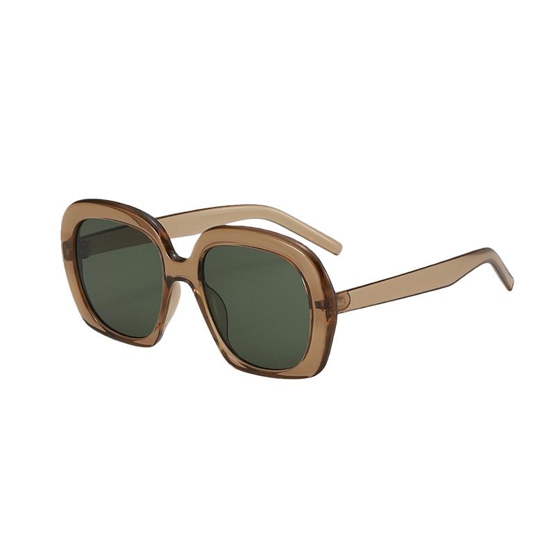 European & American High-End Women s Large Square Frame Fashion Sunglasses
European & American High-End Women s Large Square Frame Fashion Sunglasses