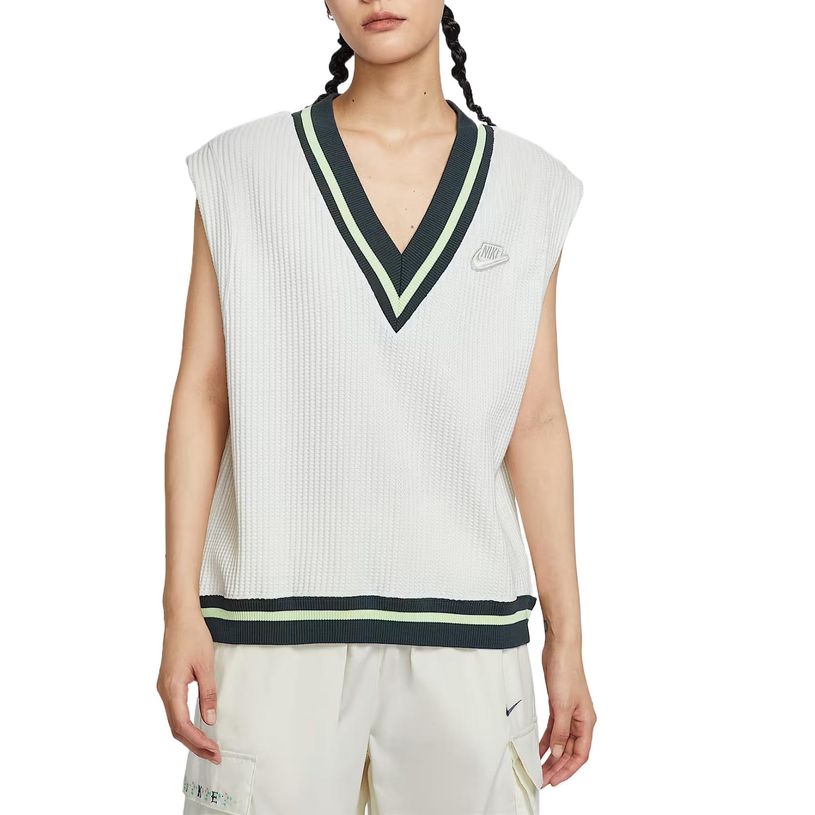 Nike Женская майка без рукавов с V-образным вырезом, свободного кроя, удобная, IM7483-133 XS
Nike Женская майка без рукавов с V-образным вырезом, свободного кроя, удобная, IM7483-133 XS