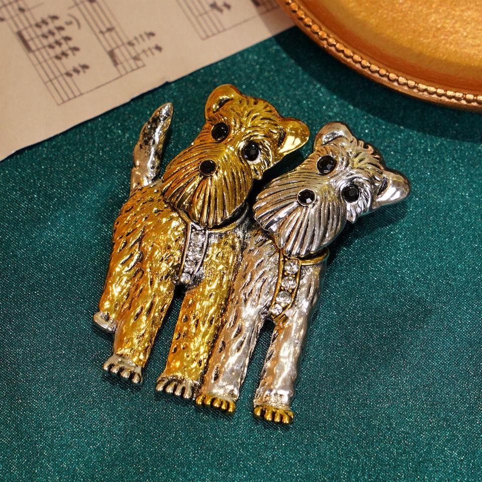 Baroque Style Women Men Alloy Cute Dog Badges Accessories Fashion Retro Classic Lady Middle Design Animal Series Brooch Pin WHITE
Baroque Style Women Men Alloy Cute Dog Badges Accessories Fashion Retro Classic Lady Middle Design Animal Series Brooch Pin WHITE