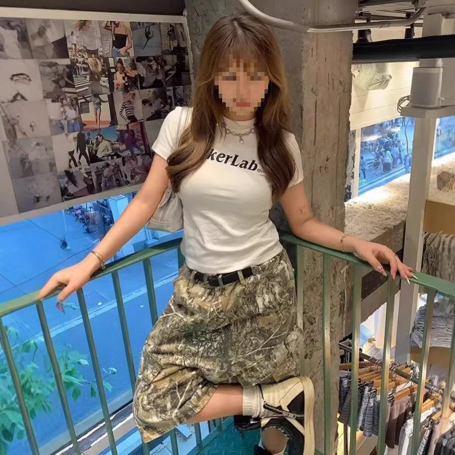 Women s 2025 Retro Street-Style Camouflage Overalls with Versatile Seven-Point Shorts XL камуфляжний
Women s 2025 Retro Street-Style Camouflage Overalls with Versatile Seven-Point Shorts XL камуфляжний
