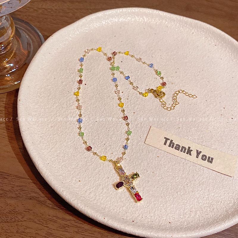Dopamine color cross necklace female retro sweet cool style design personality super flash collarbone chain with jewelry
Dopamine color cross necklace female retro sweet cool style design personality super flash collarbone chain with jewelry