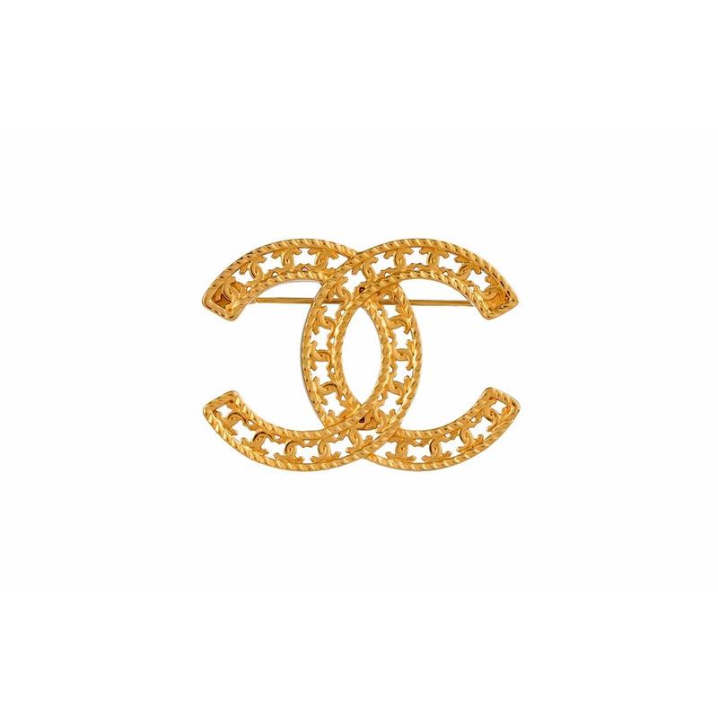 CHANEL classic double C logo hollow brooch gold золотий
CHANEL classic double C logo hollow brooch gold золотий
