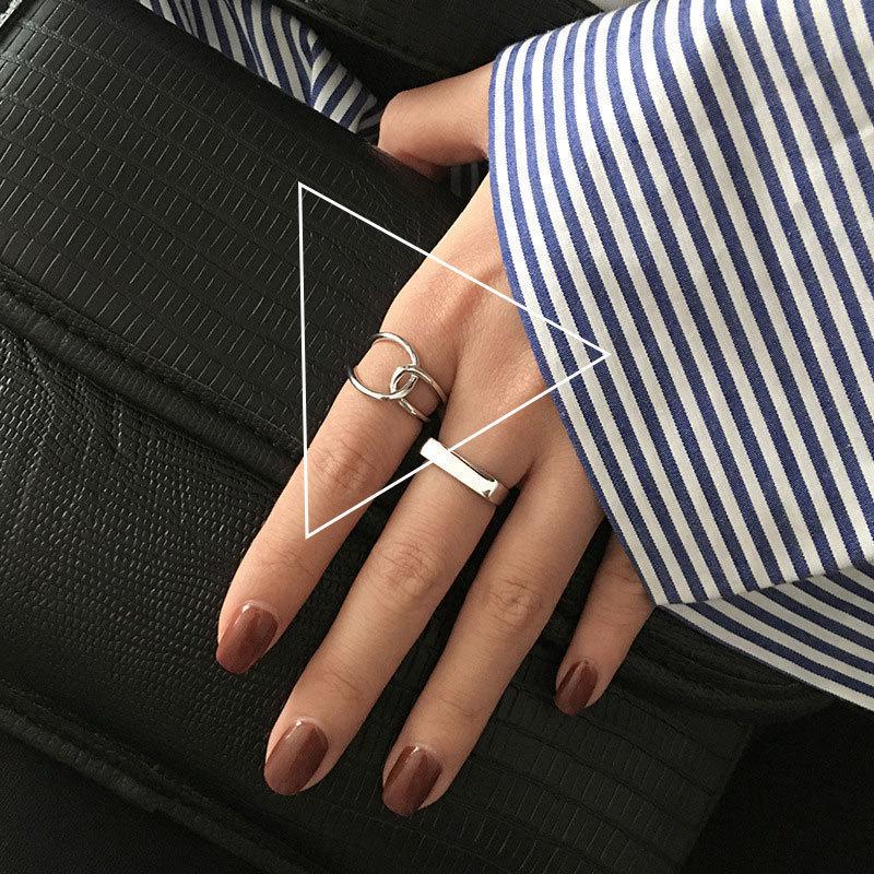 Изысканное кольцо из серебра 925 пробы для женщин, регулируемый размер, модный аксессуар в корейском стиле, ручная работа J448 Platinum
Изысканное кольцо из серебра 925 пробы для женщин, регулируемый размер, модный аксессуар в корейском стиле, ручная работа J448 Platinum