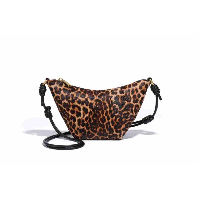 Модная и ретро женская сумка, кожаная сумка из конского волоса, роговая сумка, маленькая и универсальная, леопардовый принт, модная сумка-круассан на одно плечо через плечо
Модная и ретро женская сумка, кожаная сумка из конского волоса, роговая сумка, маленькая и универсальная, леопардовый принт, модная сумка-круассан на одно плечо через плечо