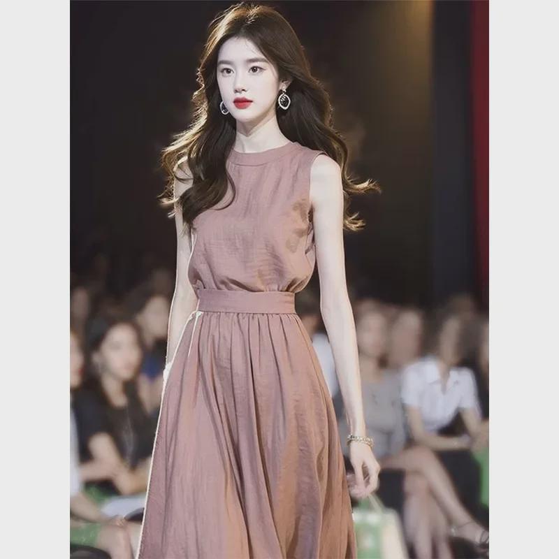 Women s Fashion Chic: This Year s Elegant French-Style Pink Sleeveless Dress Extra Large
Women s Fashion Chic: This Year s Elegant French-Style Pink Sleeveless Dress Extra Large