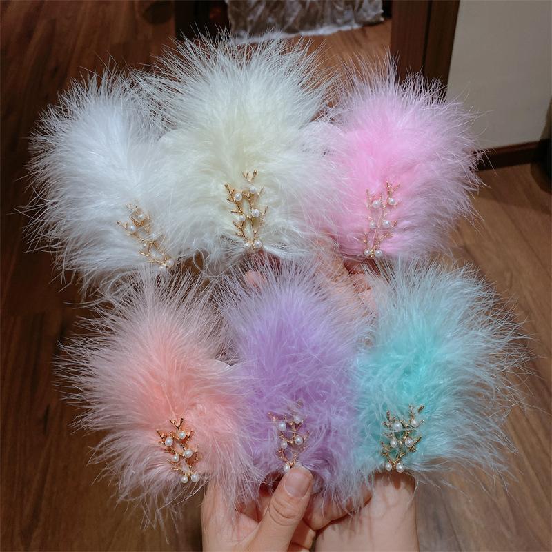 Fashion White Feather Hairpin Women Chic Pearl Rhinestone Headwear Side Clip Hairclip Barrettes Sweet Wedding Hair Accessories Size fits all
Fashion White Feather Hairpin Women Chic Pearl Rhinestone Headwear Side Clip Hairclip Barrettes Sweet Wedding Hair Accessories Size fits all