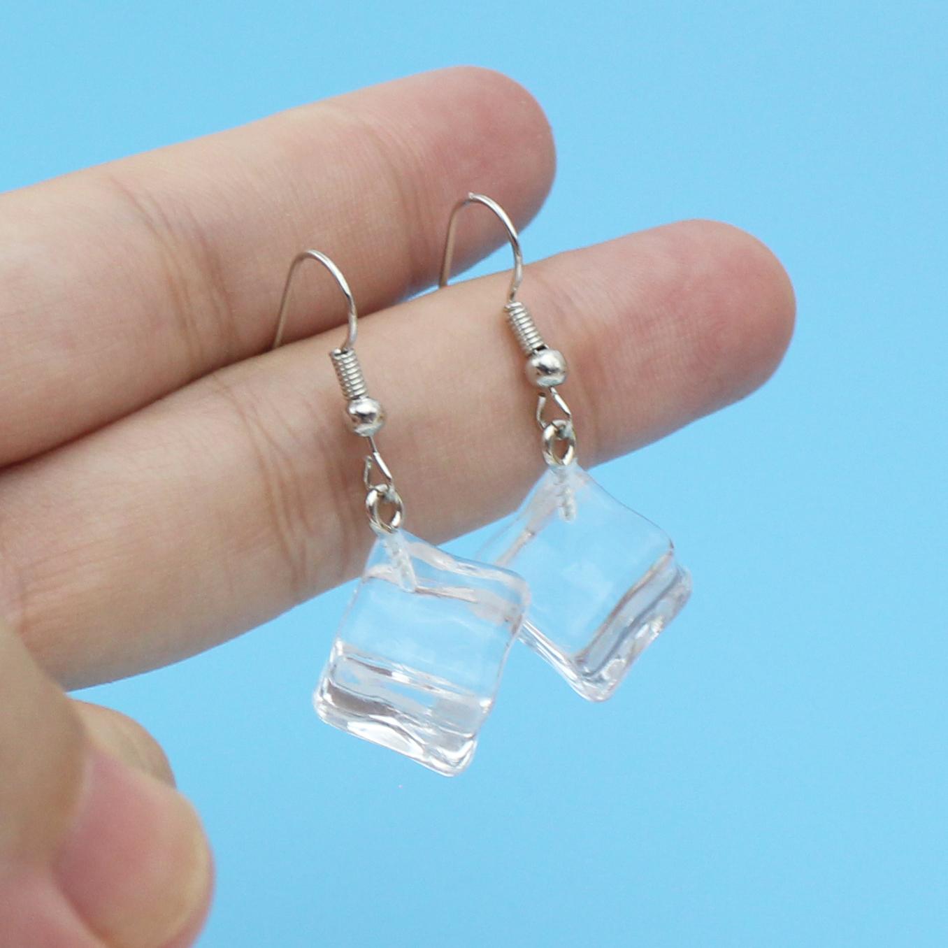 Transparent Ice Cubes Acrylic Resin Drop Earrings for Women Pendientes Punk Simple Ear Zircon Trend Creative Accessories
Transparent Ice Cubes Acrylic Resin Drop Earrings for Women Pendientes Punk Simple Ear Zircon Trend Creative Accessories