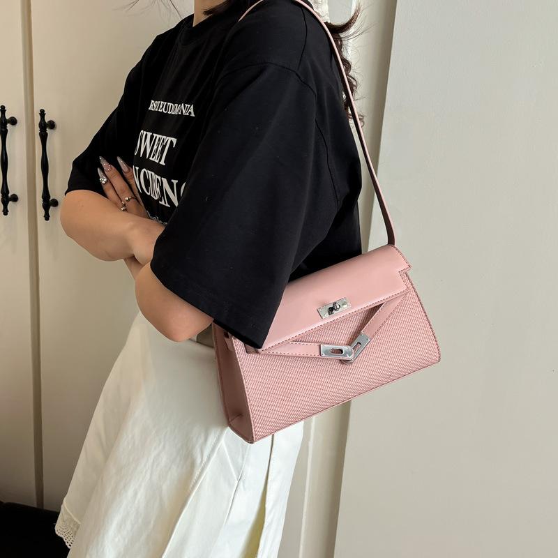 Simple hand-carried small square bag women s 2025 spring new trend versatile shoulder bag high-end women s bag білий
Simple hand-carried small square bag women s 2025 spring new trend versatile shoulder bag high-end women s bag білий