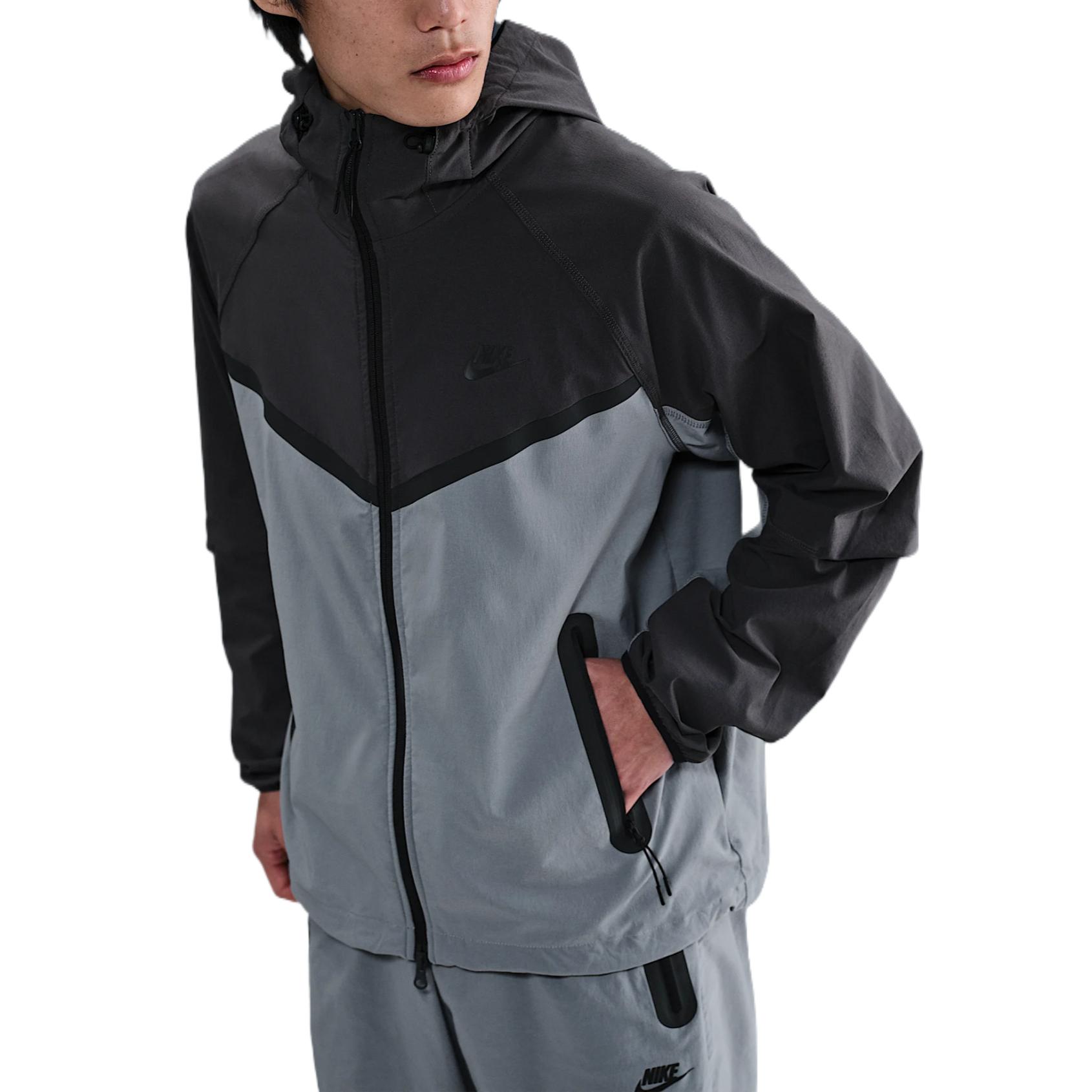 Nike Tech Windrunner Comfortable Classic Fashion Versatile Hooded Jacket Men Jackets Black Gray HM7152-065 XXL
Nike Tech Windrunner Comfortable Classic Fashion Versatile Hooded Jacket Men Jackets Black Gray HM7152-065 XXL