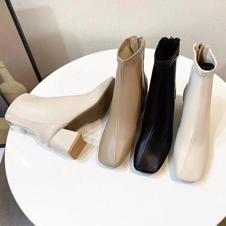 Martin boots women s new women s boots winter European and American style square head rear zipper short boots women s thick heel medium heel boots 35
Martin boots women s new women s boots winter European and American style square head rear zipper short boots women s thick heel medium heel boots 35