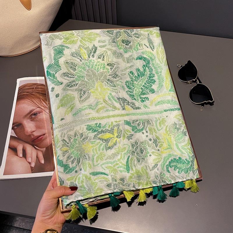 Красочный цветочный шарф для женщин на весну и лето. Универсальный тюлевый шарф. Солнцезащитный шарф из хлопка и льна. Шаль для защиты от солнца на море и в пустыне. 180*60cm
Красочный цветочный шарф для женщин на весну и лето. Универсальный тюлевый шарф. Солнцезащитный шарф из хлопка и льна. Шаль для защиты от солнца на море и в пустыне. 180*60cm